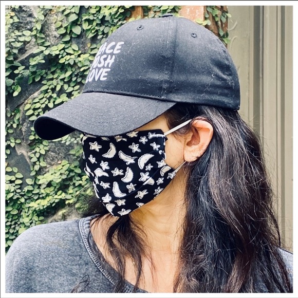 ✨PICK ANY 2 SALE ✨MADE IN THE USA FACE MASK - Picture 5 of 8